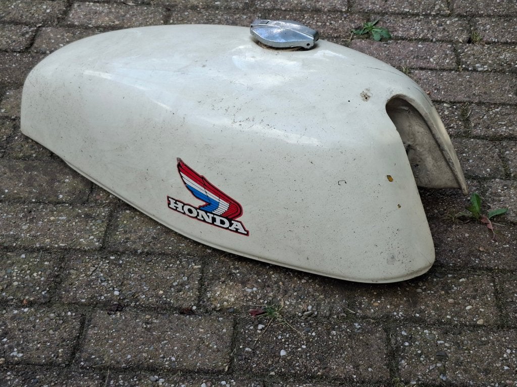 Honda tank piek, Motoren, Onderdelen | Oldtimers, Ophalen of Verzenden, Gebruikt