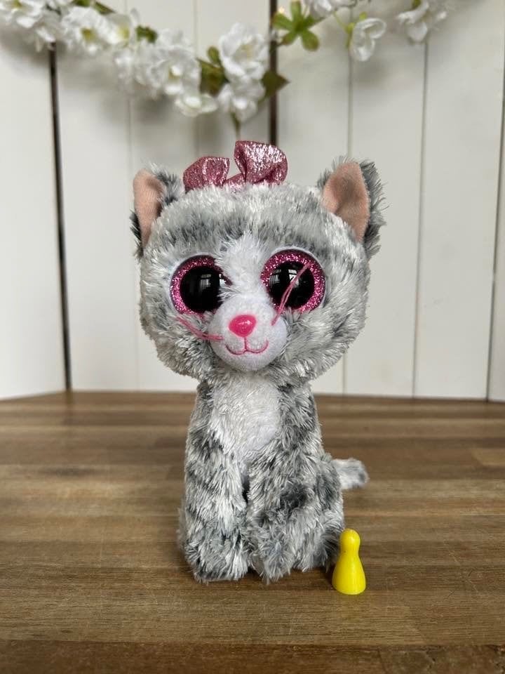 Ty Beanie Boos Kiki kat grijs 15 cm pluche knuffel per stuk, Grijs, Ophalen of Verzenden, Zo goed als nieuw, Kat