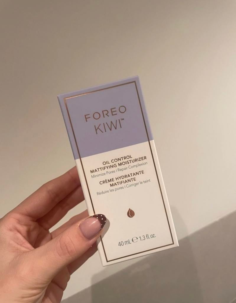 Foreo Kiwi Matterende Hydraterende Crème (40ml), Ophalen of Verzenden, Nieuw, Gehele gezicht, Verzorging