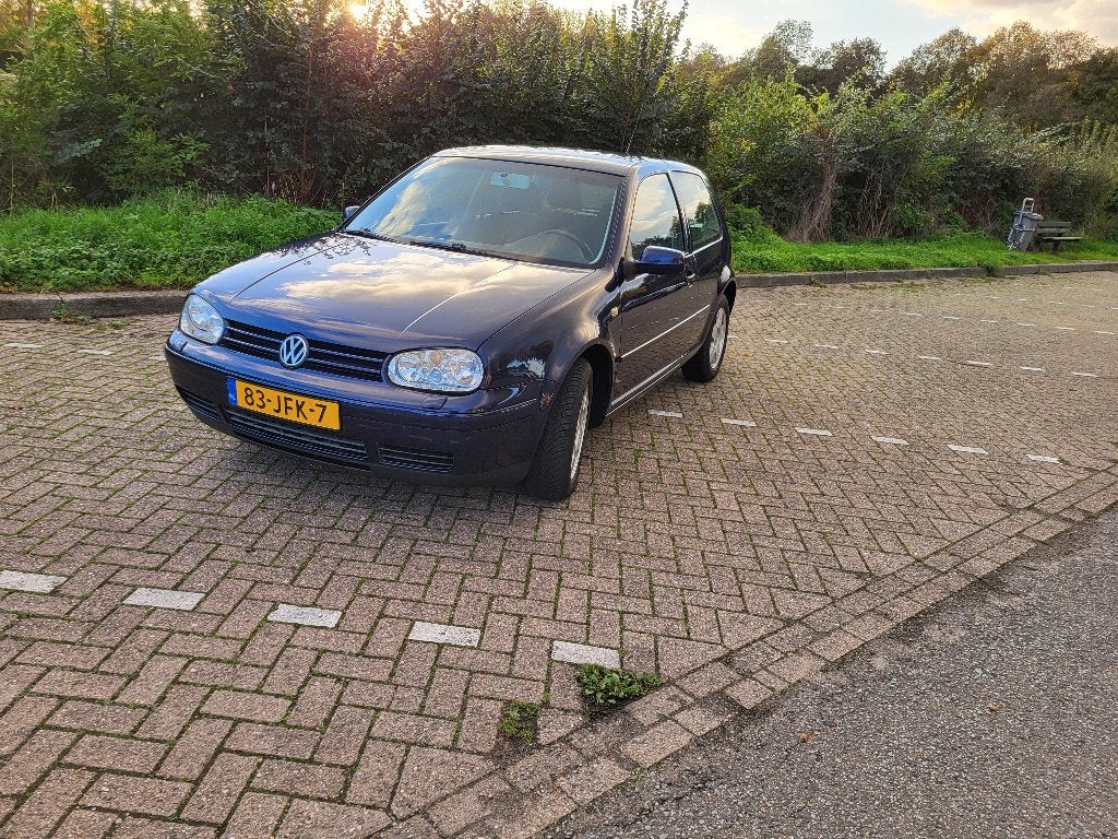 Volkswagen Golf 1.4 16V 2003 Blauw, Auto's, Voorwielaandrijving, Stof, 74 pk, Zwart
