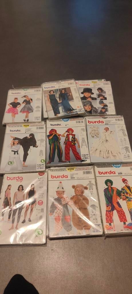 18 nieuwe Burda naaipatronen patronen om kleding te naaien, Ophalen of Verzenden, Nieuw, Vrouw, Burda