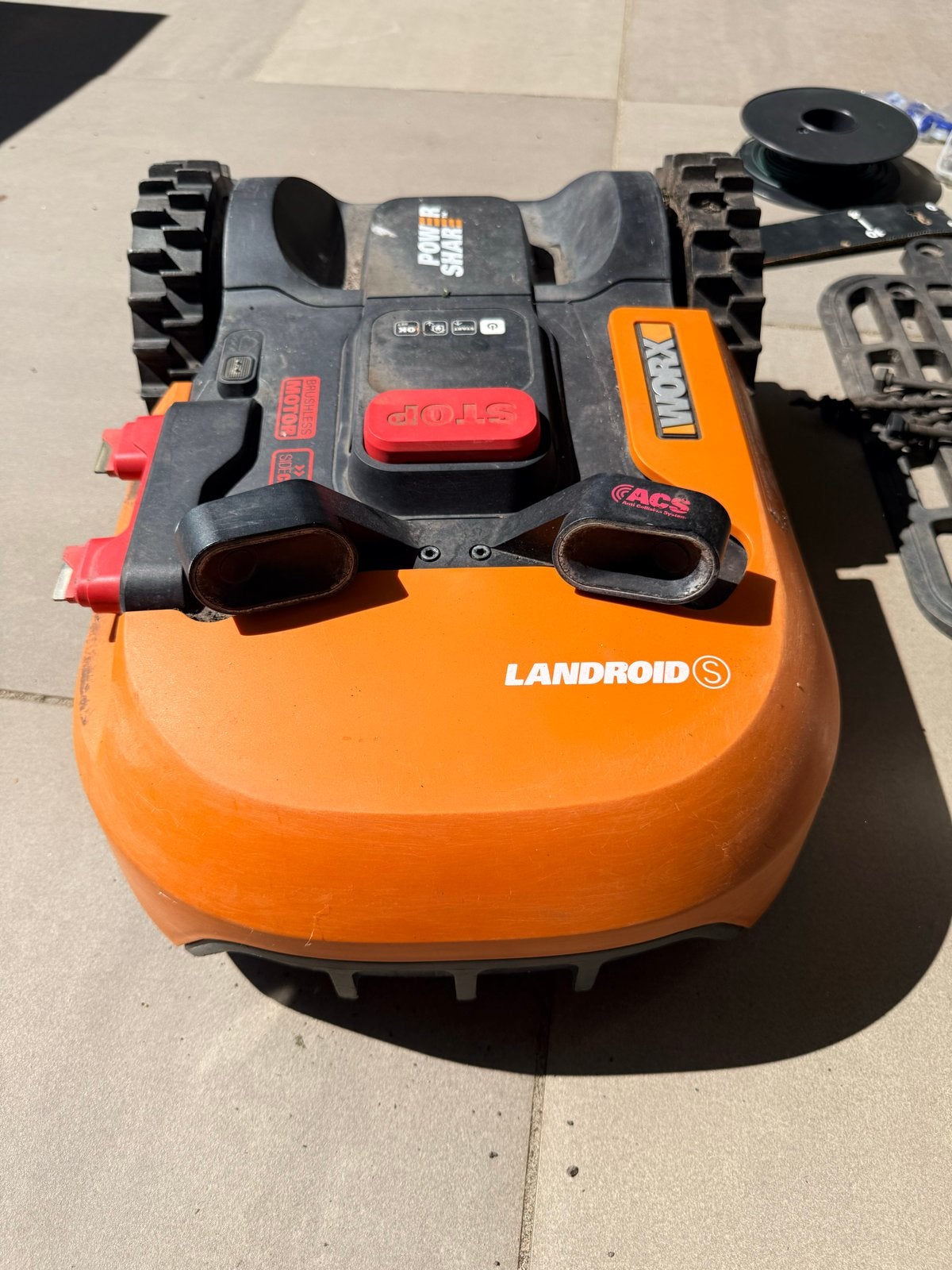 Worx Landroid S robotmaaier - Automatisch grasmaaien, Tuin en Terras, Ophalen, Cirkelmaaier, Gebruikt, Minder dan 30 cm