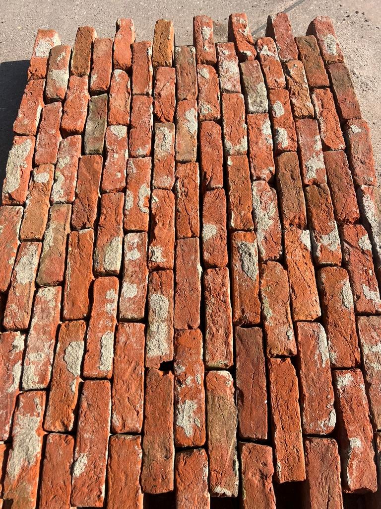 Oude rode handvorm stenen 17x4.5 1.800M2 van ÉÉN partij!!, Doe-het-zelf en Verbouw, Metselstenen, Ophalen of Verzenden, Gebruikt