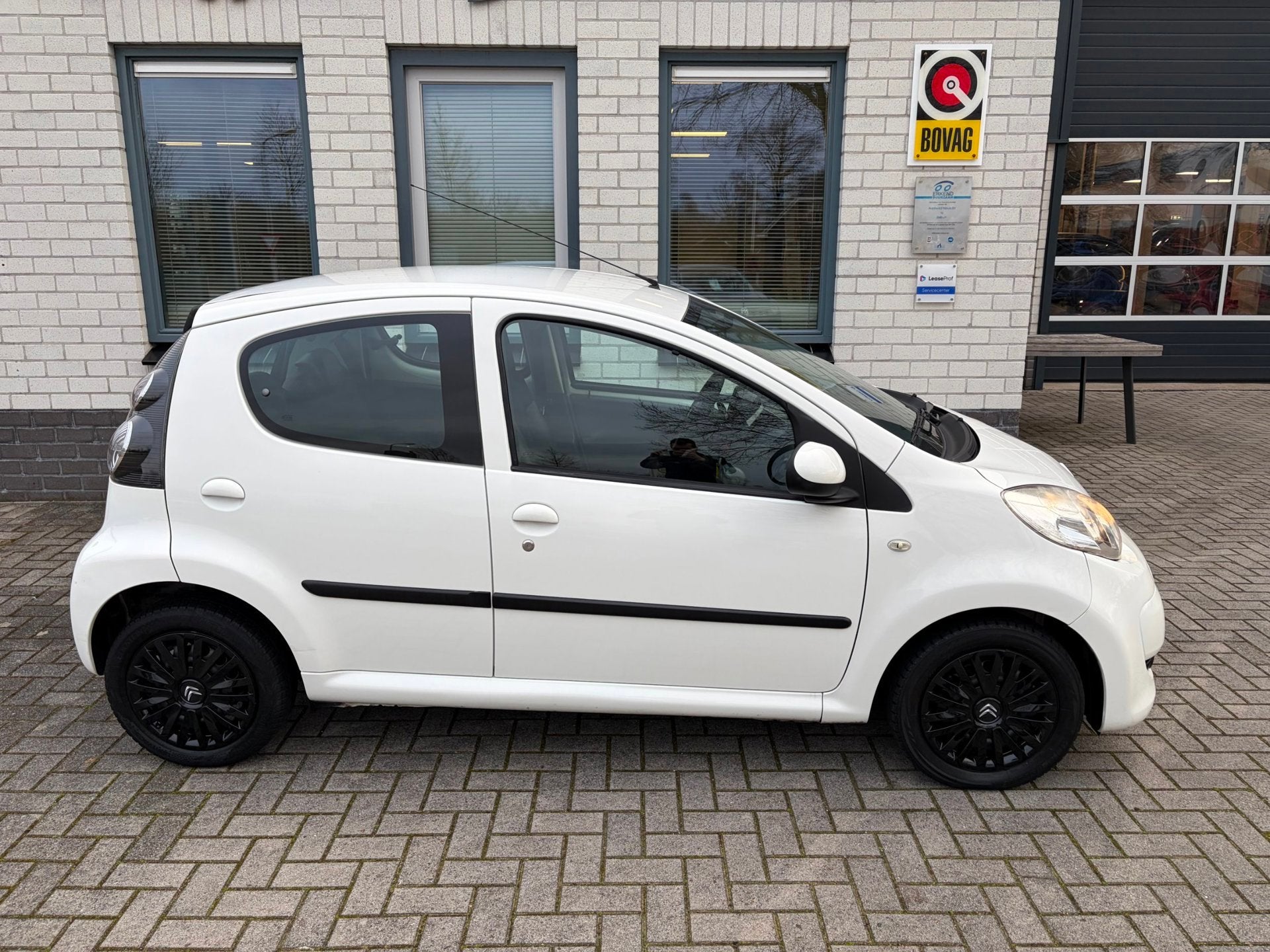 Citroen C1 1.0-12V Ambiance / Airco / Telefoon / Groot luxe, Auto's, Voorwielaandrijving, Stof, Gebruikt, Zwart