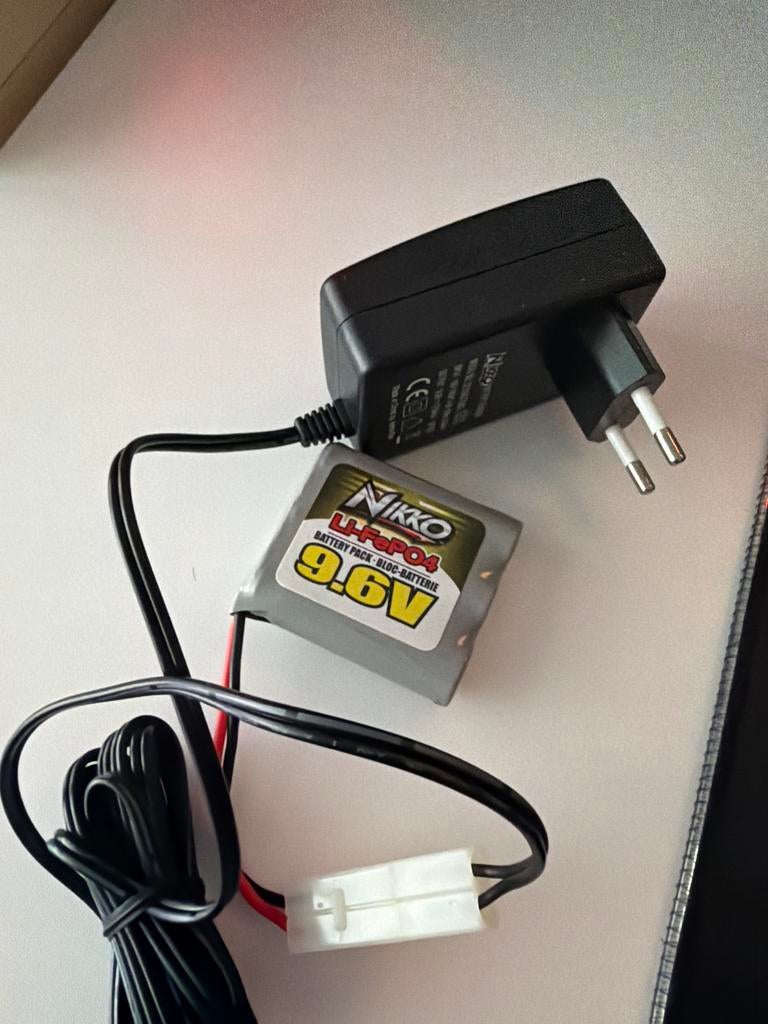 Nikko Li-FePO4 9.6V accu met oplader, Ophalen, Gebruikt