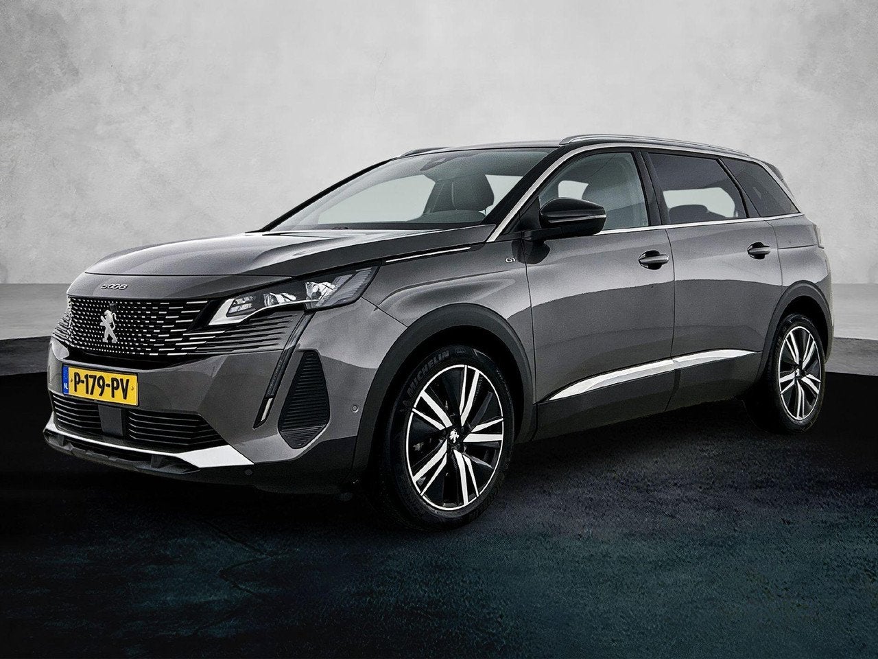 Peugeot 5008 SUV GT Pack Business 130pk Automaat | 7 Zitplaa, Automaat, Gebruikt, 1199 cc, 7 stoelen