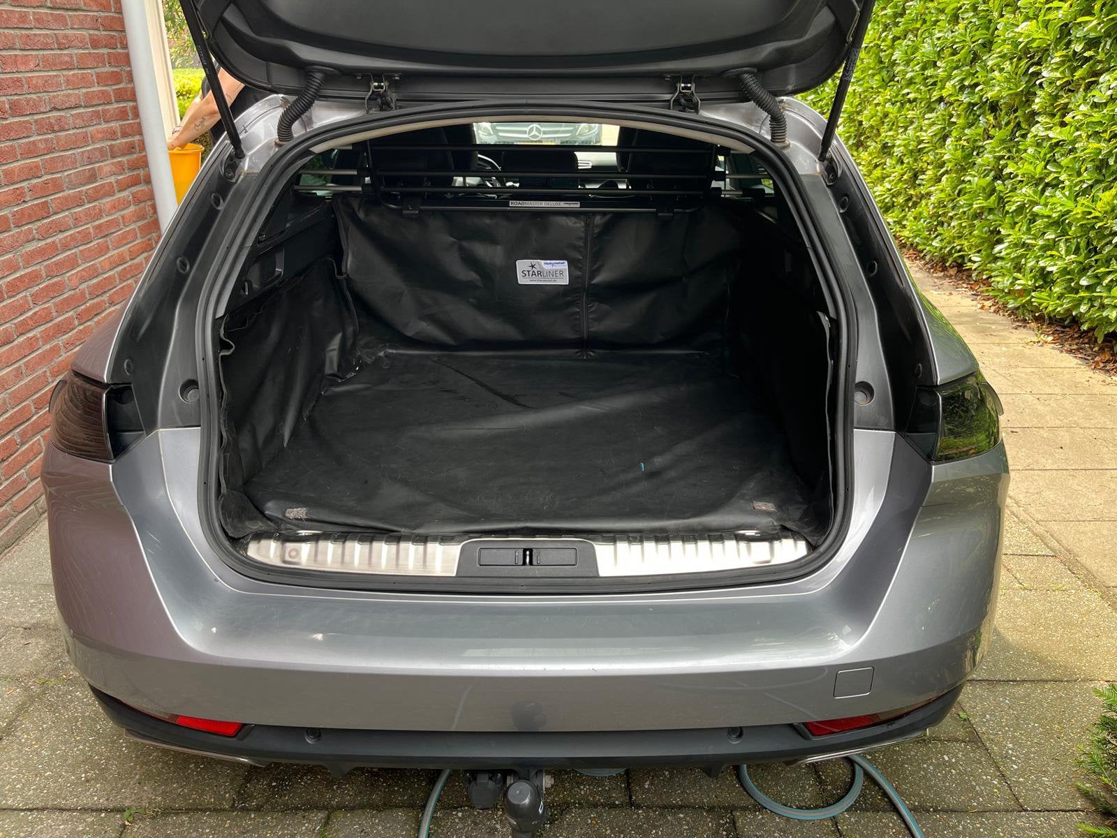 Hondenrek + kofferbak bescherming Peugeot 508SW (model 2022), Auto diversen, Ophalen, Zo goed als nieuw