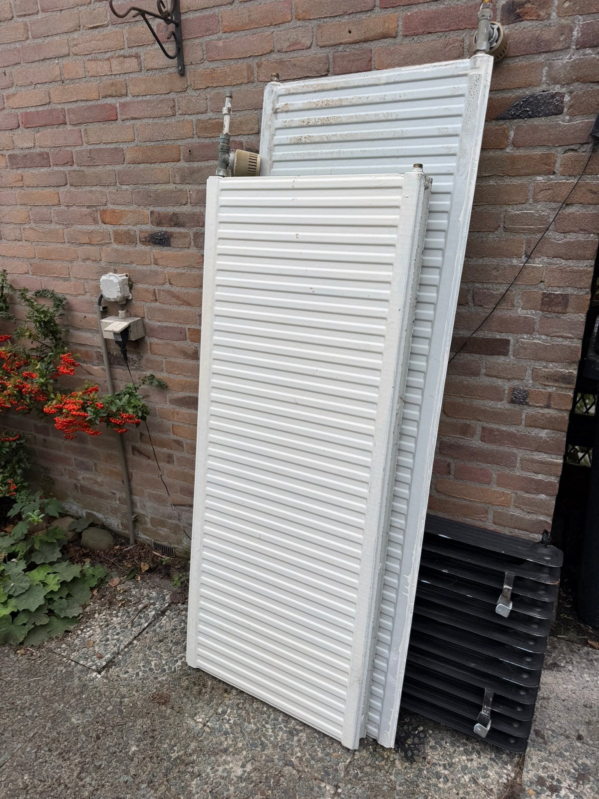 3 radiatoren (werkend) – paneelradiatoren + kolomradiator, Ophalen, 30 tot 80 cm, Gebruikt, Radiator