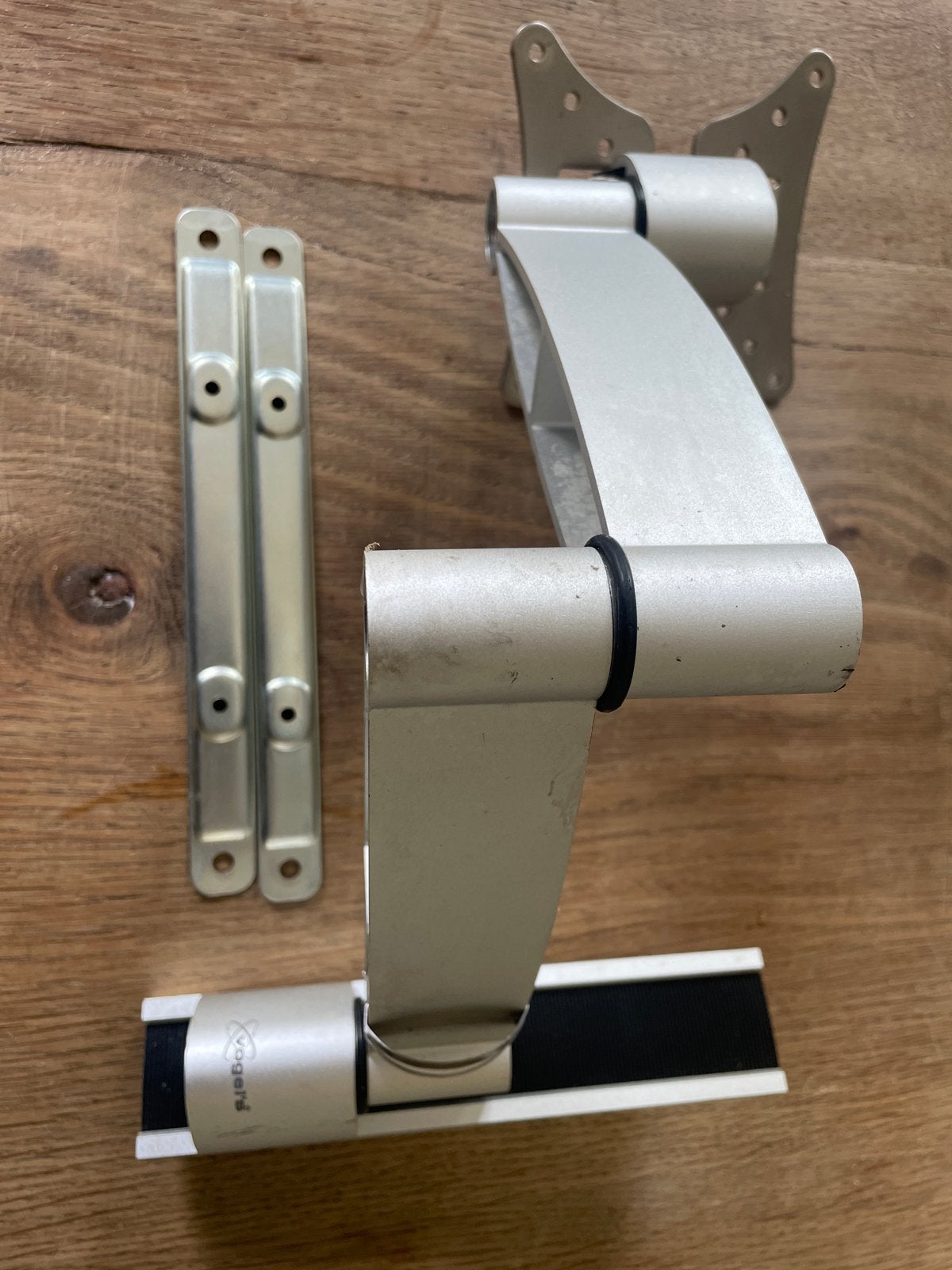 TV ophangarm Vogels VFW 426 SILVER, Ophalen, 100 cm of meer, 50 Hz, Overige merken
