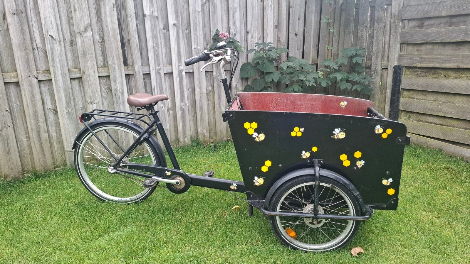 Bakfiets met 4 veiligheidsgordels en regenkap, 4 kinderen of meer, Gebruikt, Huif, Trommelrem