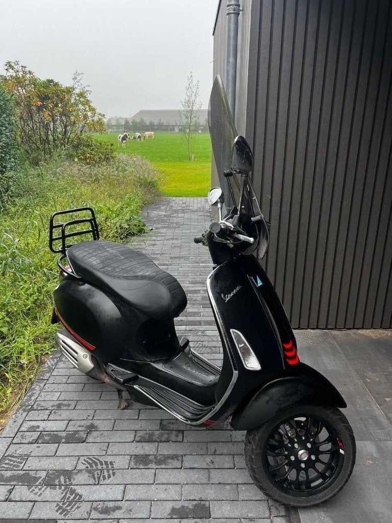 VESPA SPRINT 50 PIGGIO 2022, Ophalen, Maximaal 45 km/u, Vespa S, Zo goed als nieuw