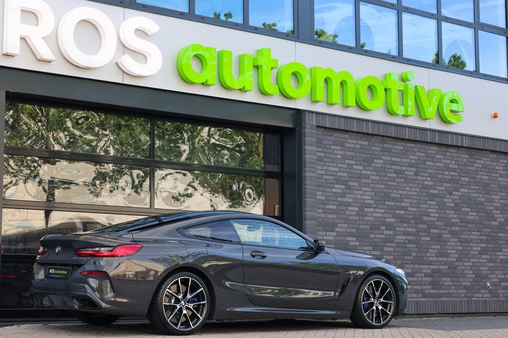 BMW 8 Serie M850i xDrive High Executive | VOL! | DEALER ONDH, Auto's, Automaat, Gebruikt, Vierwielaandrijving, Zilver of Grijs