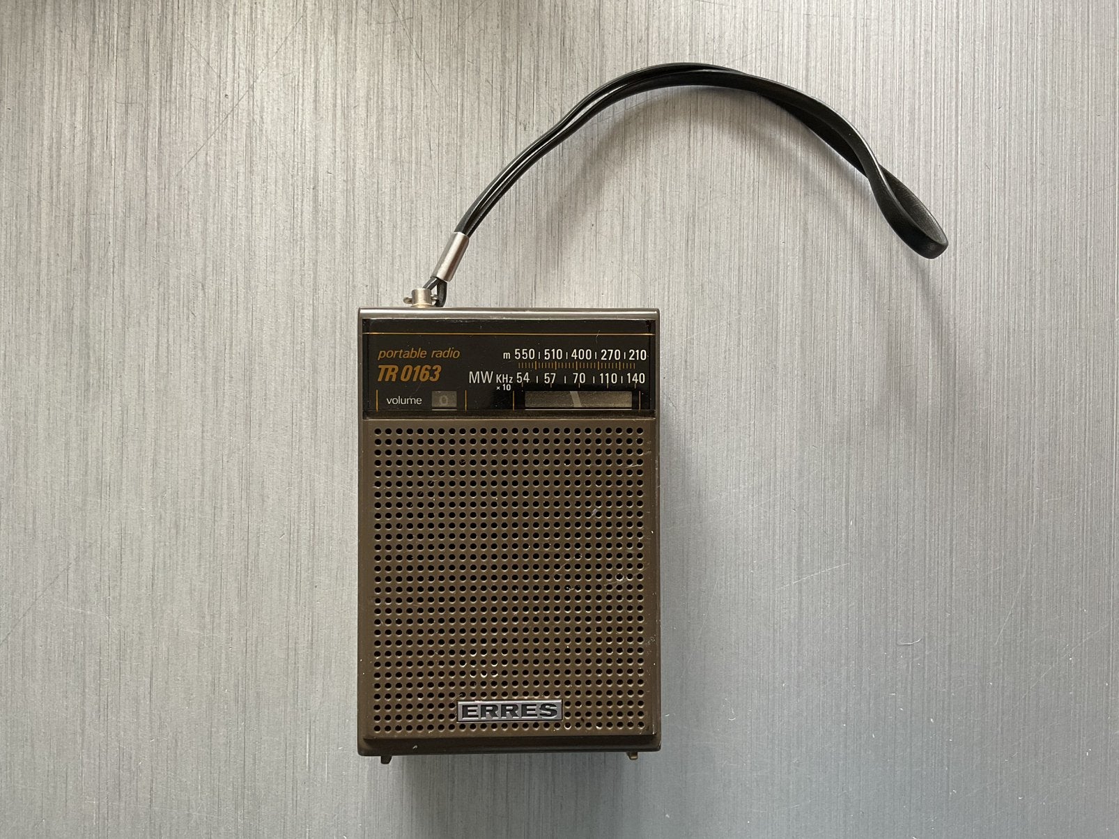 ERRES Portable Radio TR 0163; jaren 60/70; werkend; 7,5x11x3, Ophalen of Verzenden, Gebruikt, Transistorradio