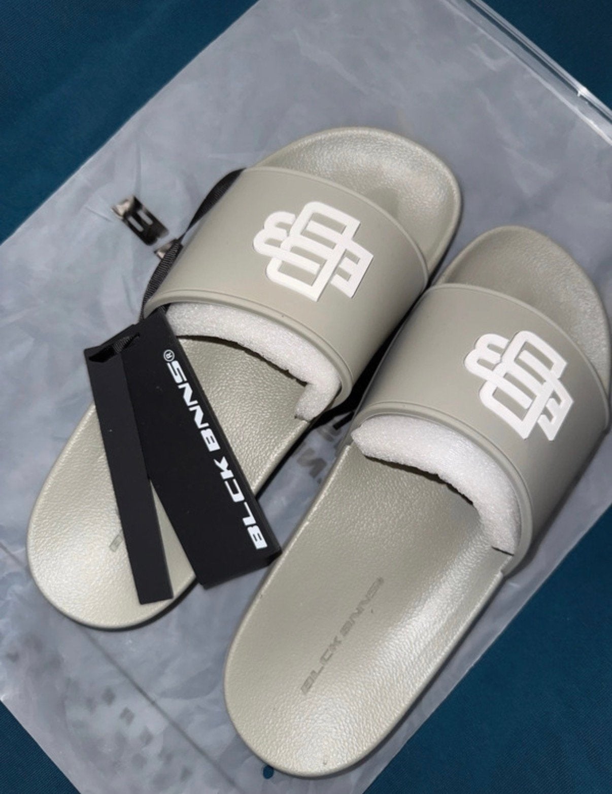 Nieuwe badslippers van BB Black Bananas maat 40, Kleding | Heren, Schoenen, Slippers, Overige kleuren, Nieuw, Ophalen of Verzenden