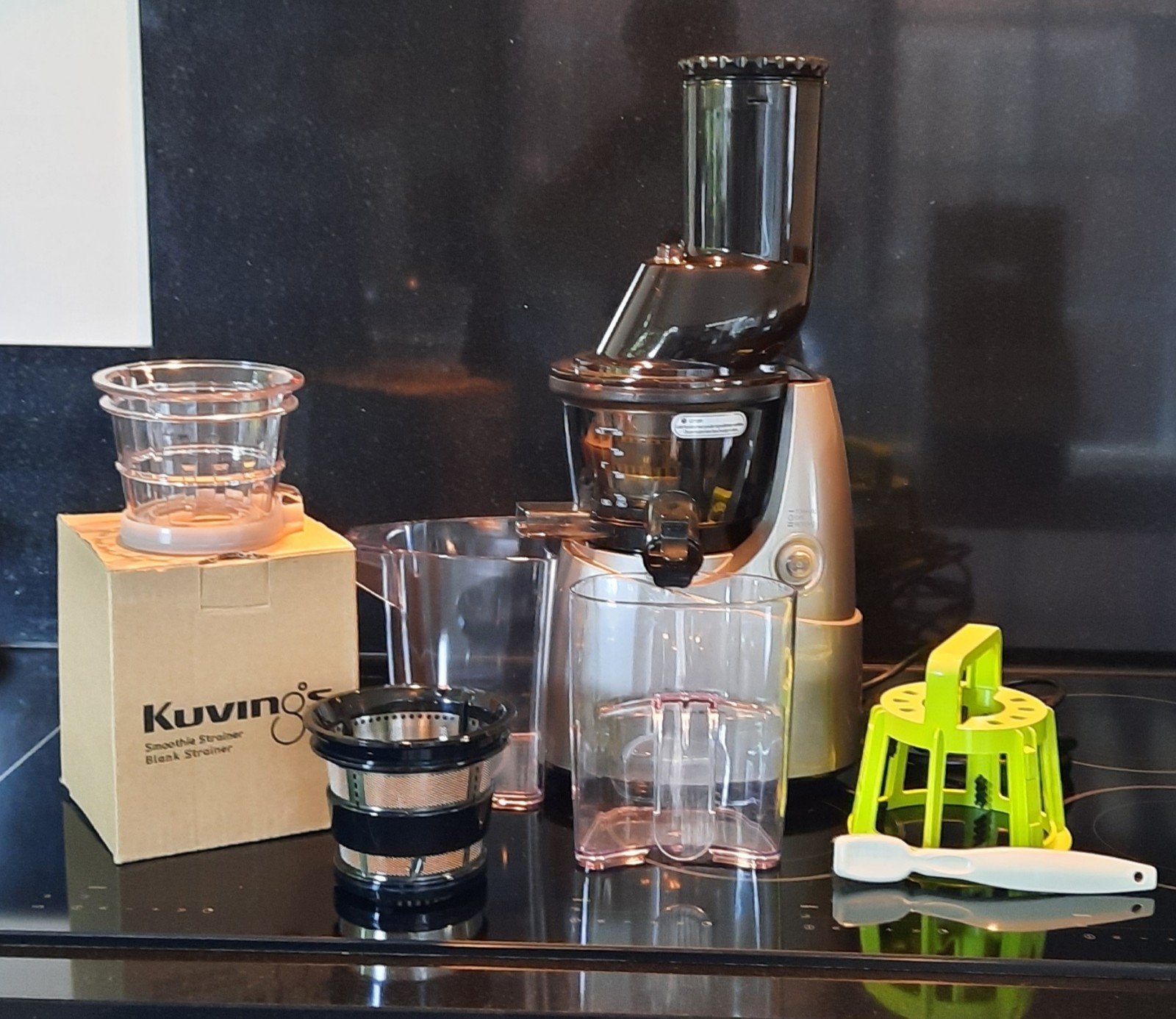 Kuvings Slowjuicer NS-621CES - Zo goed als nieuw, Witgoed en Apparatuur, Ophalen, Zo goed als nieuw, Vaatwasserbestendig, Minder dan 1 liter