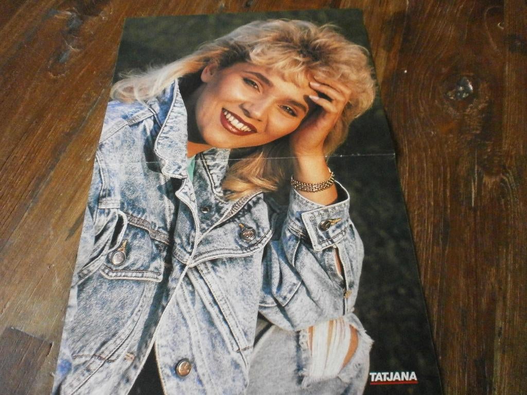 leuke a3 poster jaren 80  Tatjana, Verzamelen, Posters, Verzenden, Zo goed als nieuw, A1 t/m A3, Film en Tv