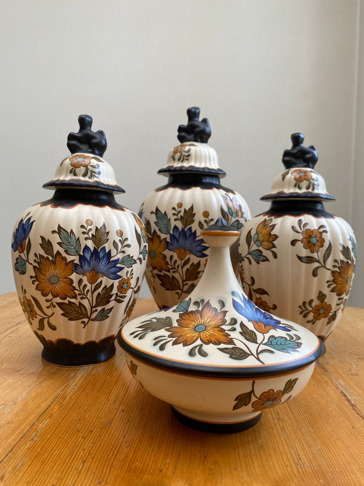 Set van 3 Flora Gouda Plateel vazen en 1 schaal, Ophalen