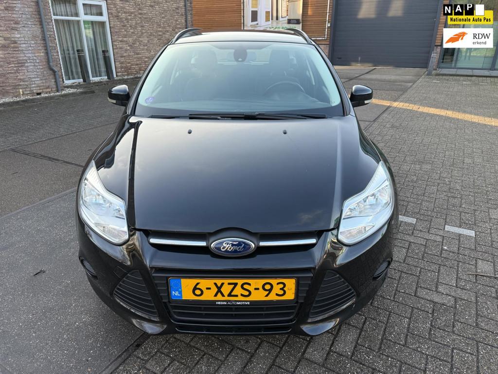 Ford Focus Wagon 1.0 EcoBoost Edition ((( NIEUWE APK ))), Euro 5, 101 pk, Gebruikt, Zwart