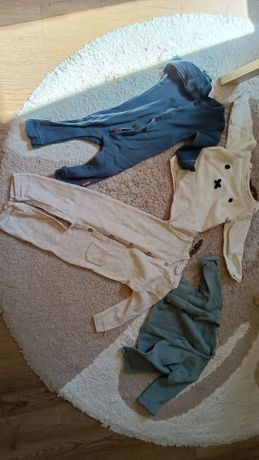 Leuke set babykleding: 2 pakjes en 1 truitje (maat 56), Ophalen, Gebruikt, Jongetje of Meisje, Setje