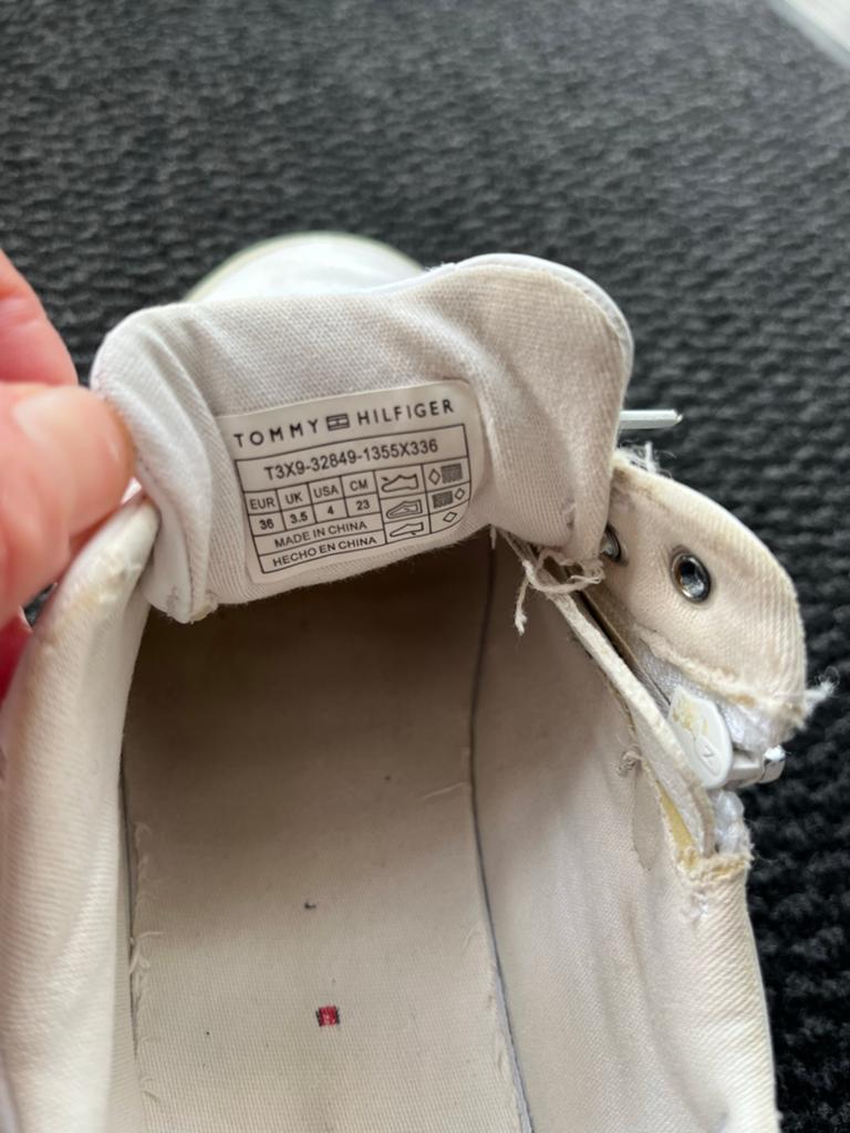 Tommy Hilfiger sneakers - Maat 36, Sport en Fitness, Golf, Ophalen, Zo goed als nieuw, Schoenen