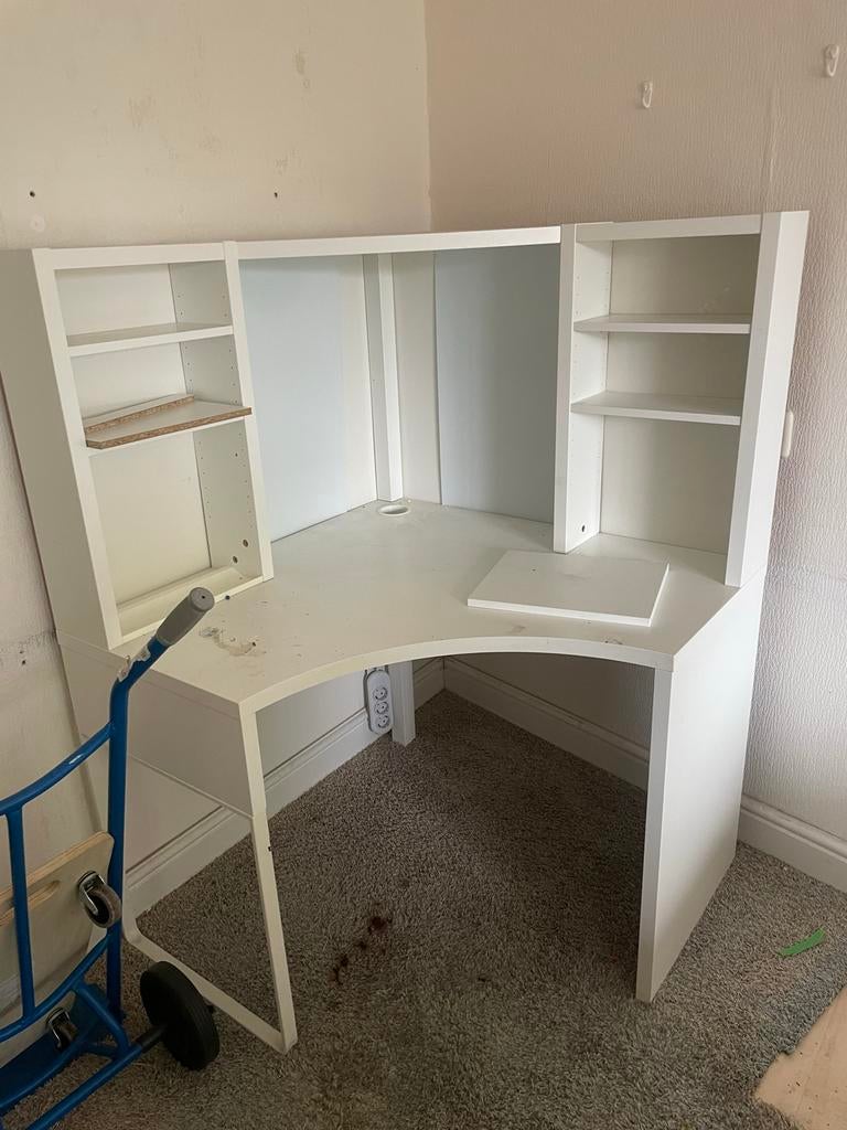 bureau 100x142 cm - GRATIS—-vanavond ophalen in Heemstede, Huis en Inrichting, Opbergruimte, Gebruikt, Hoekbureau, Ophalen of Verzenden
