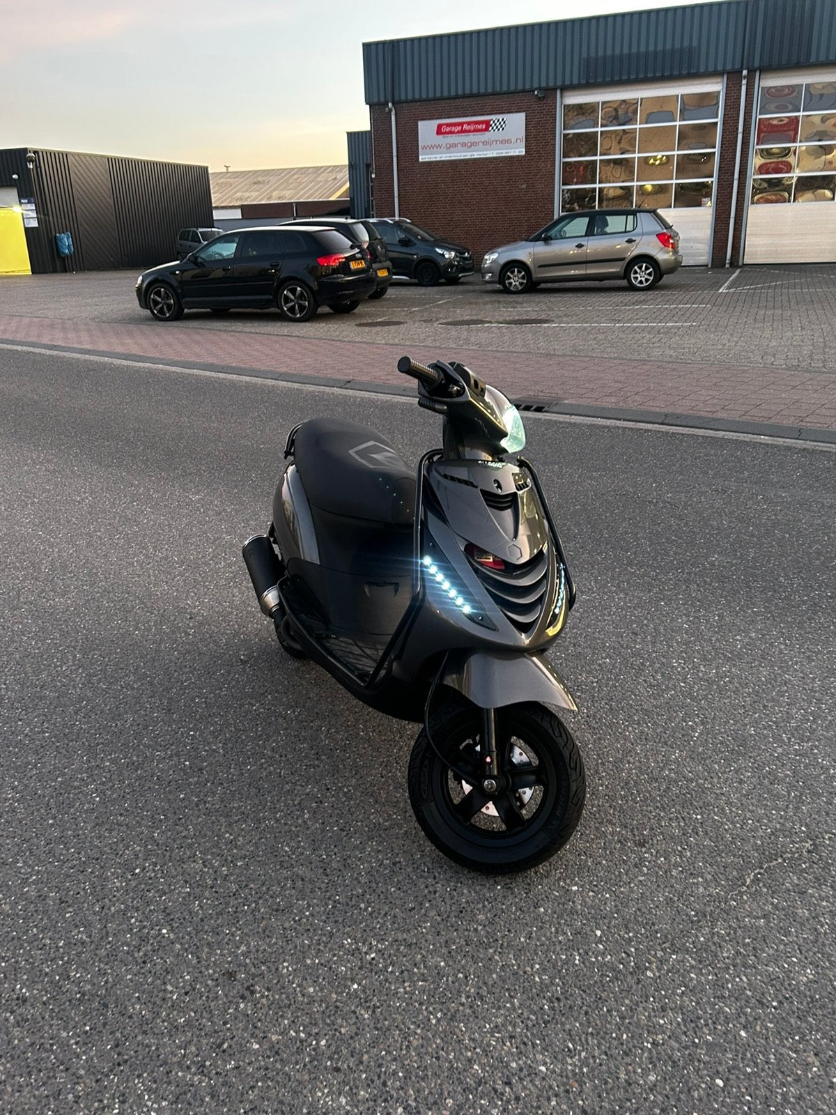 Piaggio zip, Ophalen, Zo goed als nieuw, Benzine, Zip
