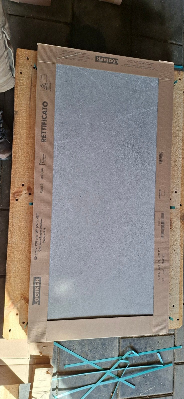 wand/vloertegel 120x 60 cm betonlook ca 2,88 vierkante meter, Ophalen, Nieuw