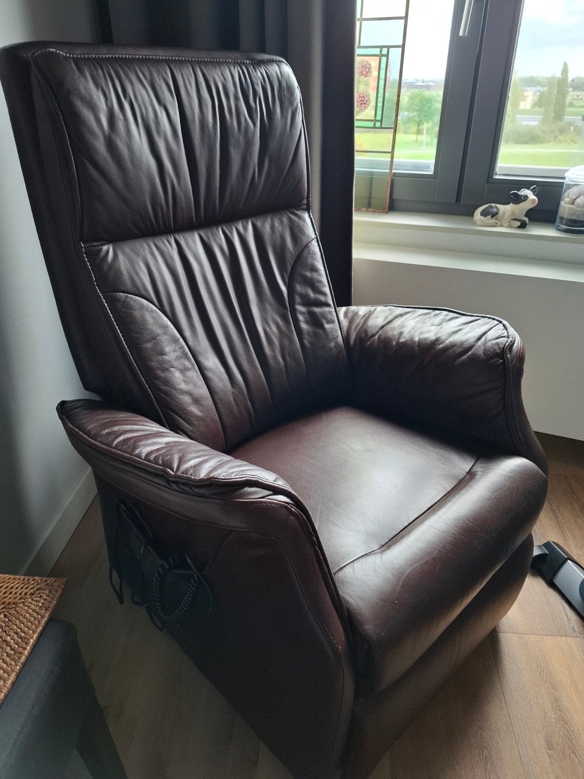 te koop zo goed als nieuwe luxe bruine leren sta- op fauteu, Ophalen, Klassiek!, Minder dan 75 cm, Leer