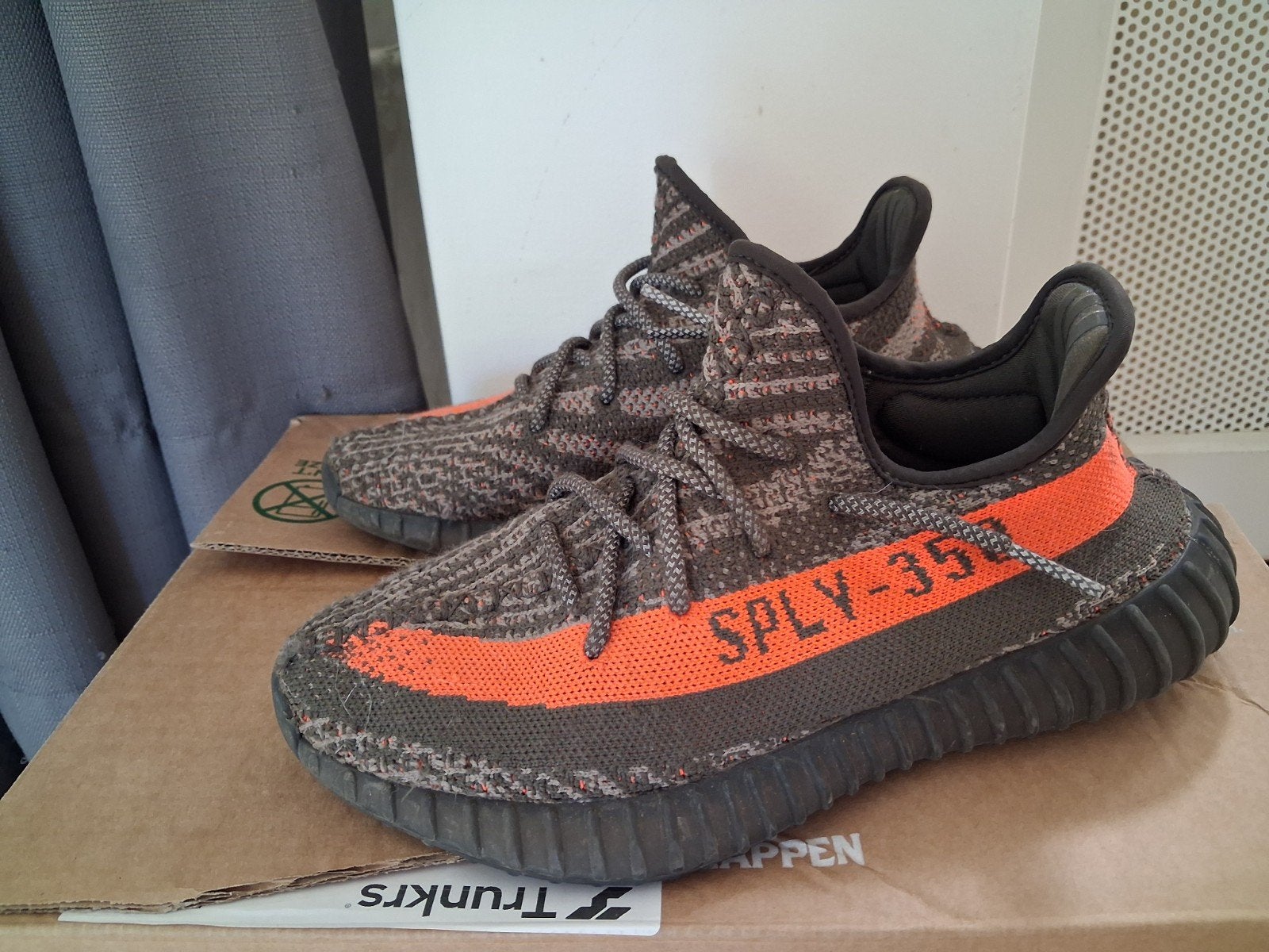Adidas Yeezy Boost 350 V2 - goede staat, Overige kleuren, Ophalen of Verzenden, Adidas Yeezy, Sneakers of Gympen