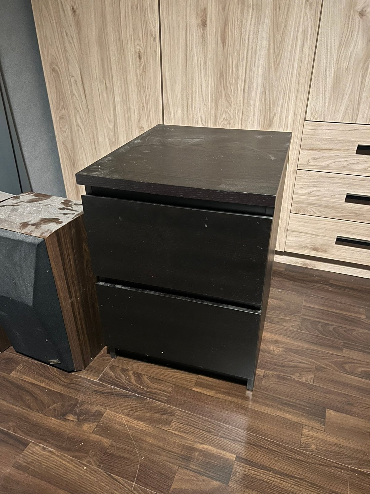 Ikea nachtkastje Malm zwart, Ophalen, Zo goed als nieuw