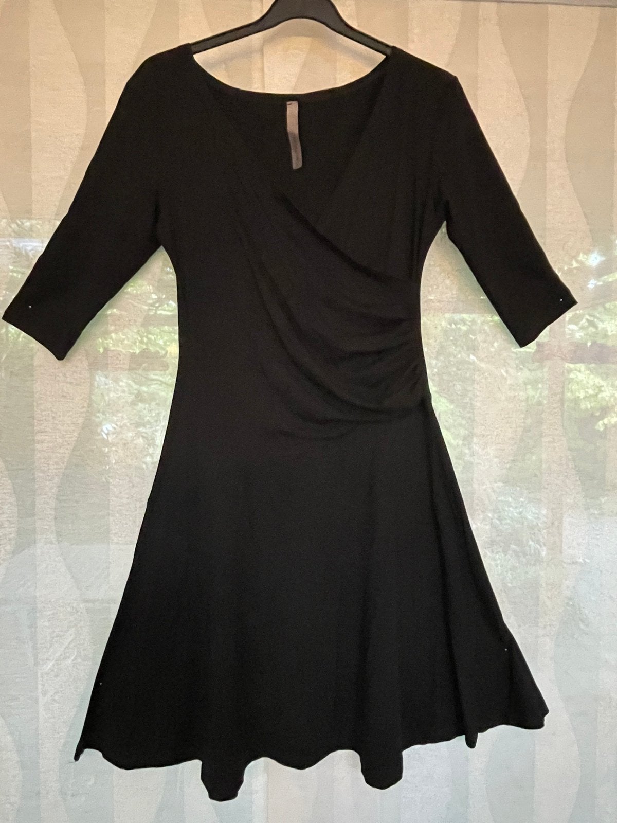Overslagjurk Klaes & Myra’s, zwarte viscose tricot, mt. 38/M, Maat 38/40 (M), Verzenden, Zwart, Zo goed als nieuw