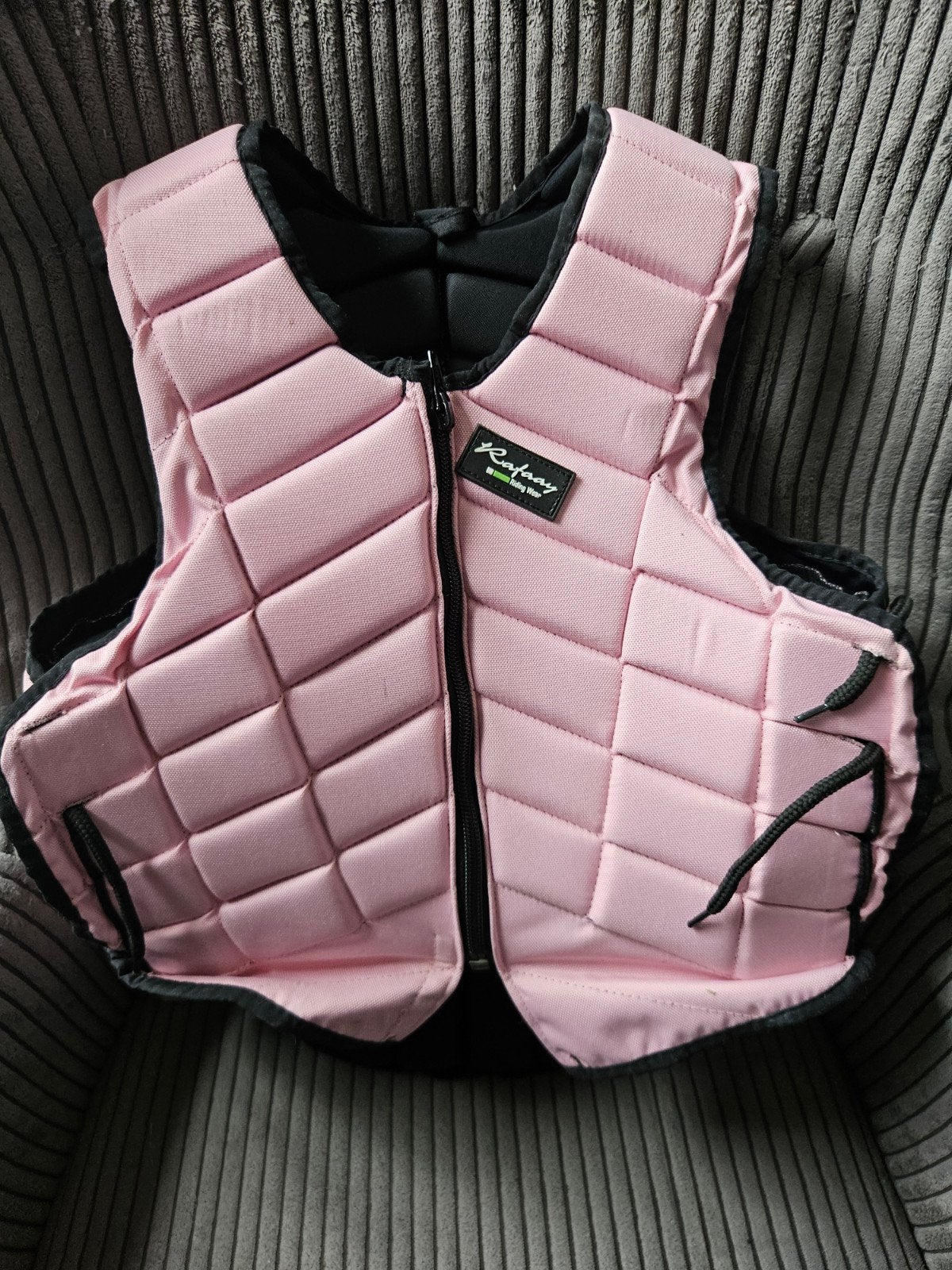 Bodyprotector, Dieren en Toebehoren, Paardrijkleding, Kinderen, Dressuur, Ophalen of Verzenden, Zo goed als nieuw