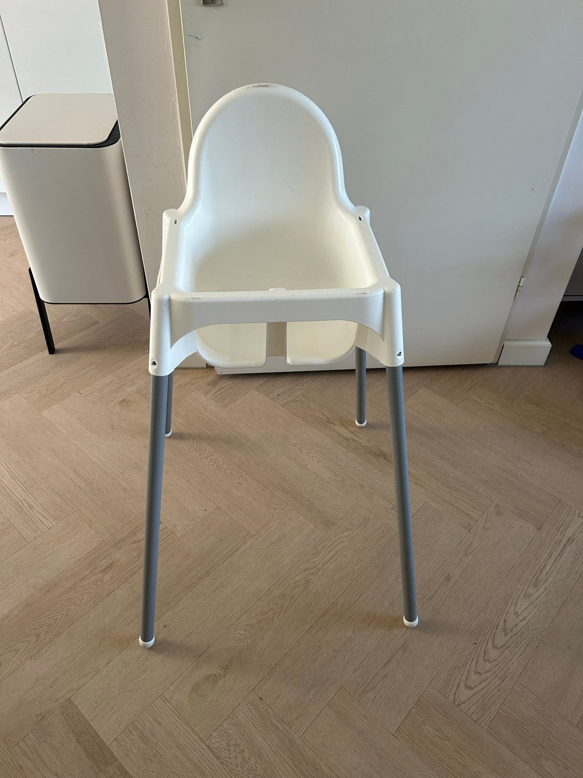 IKEA Antilop kinderstoel - wit met grijze poten, Ophalen, Gebruikt, Overige typen