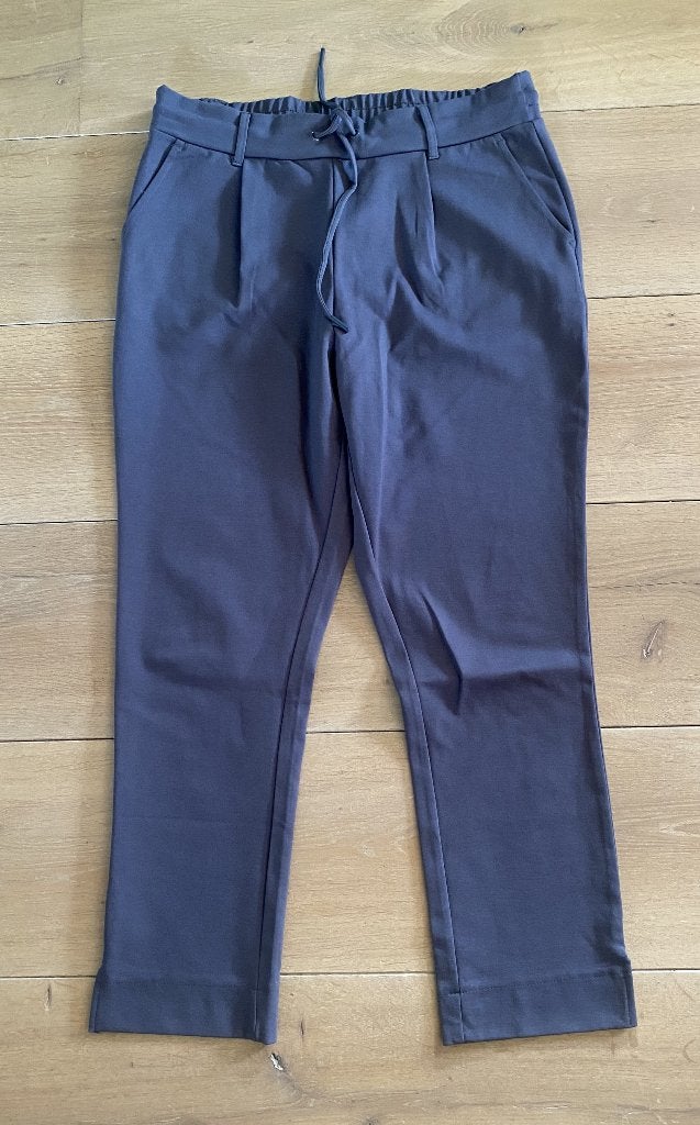 Nieuw Takko Ever Me grijze regular broek mt M, Maat 38/40 (M), Nieuw, Ophalen of Verzenden, Everme