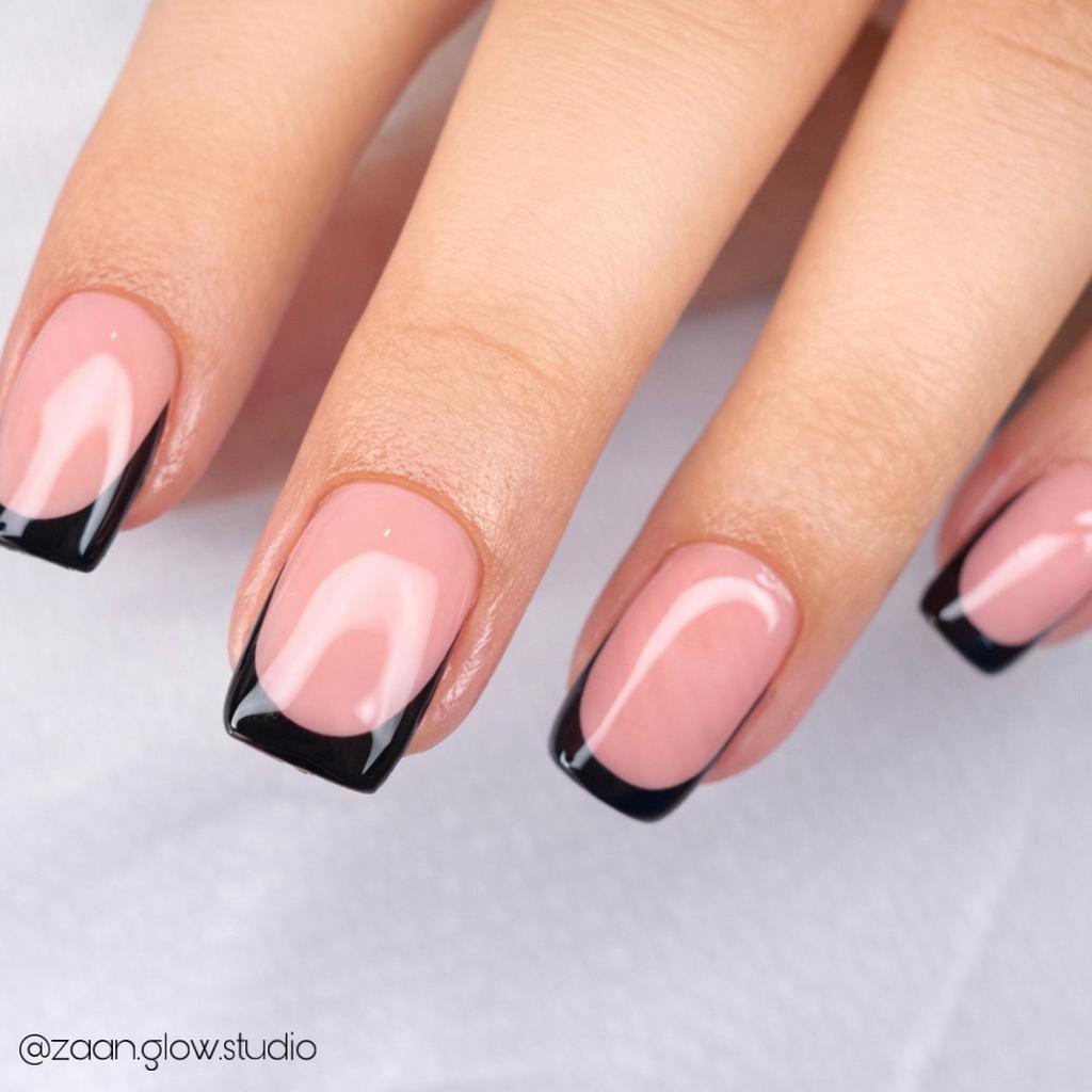 Manicure BIAB Zaandam Centrum, Ophalen, Zwart, Nieuw, Handen en Nagels