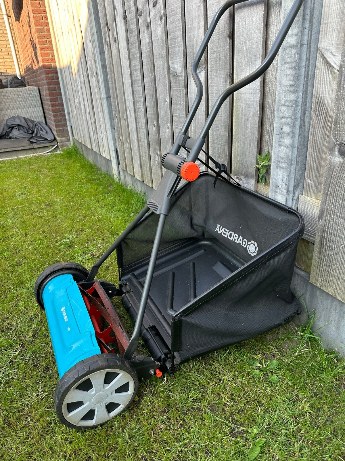 Gardena 400 Handgrasmaaier met opvangbak, Tuin en Terras, Grasmaaiers, Gebruikt, Handgrasmaaier, Ophalen of Verzenden, Opvangbak