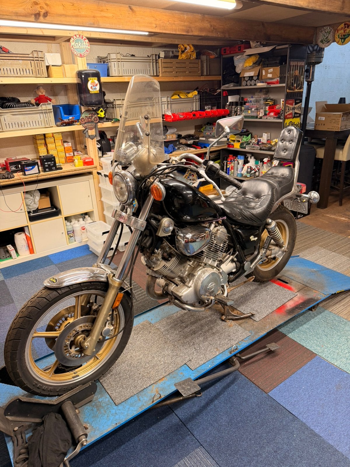 Yamaha Virago XV 700 opknapper, 700 cc, Cardan-aandrijving, 2 cilinders, Chopper