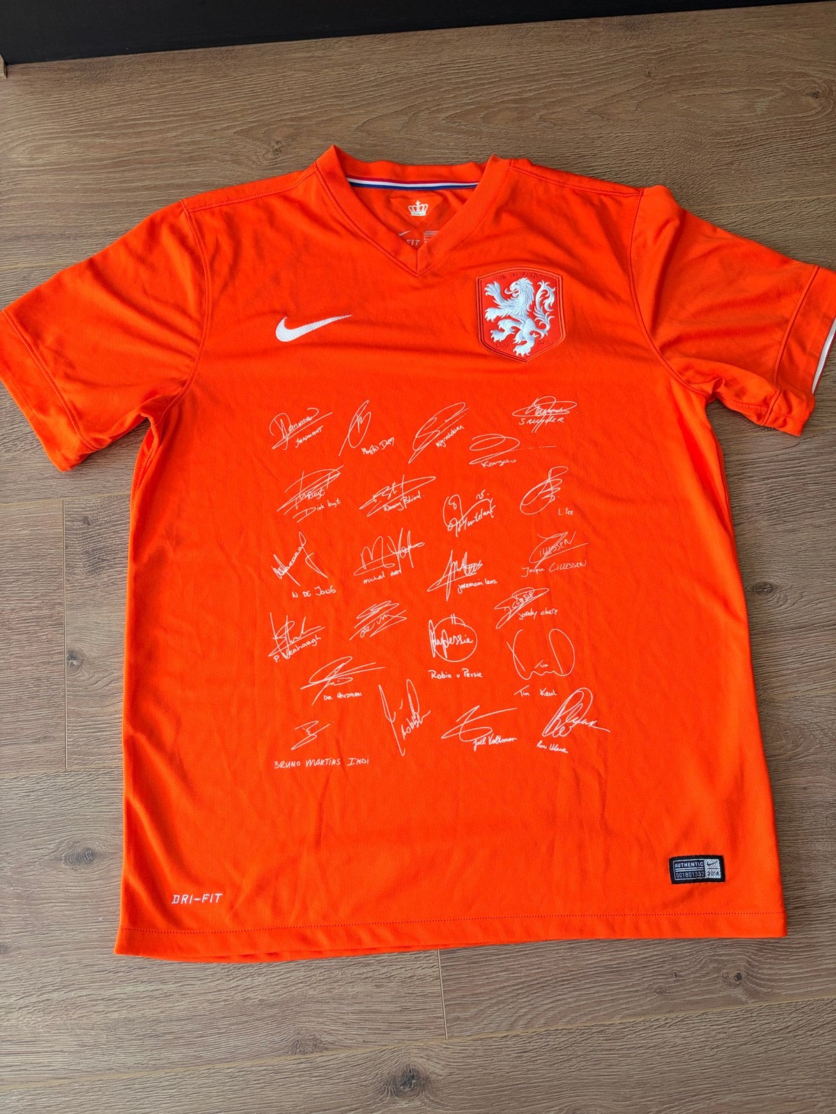 Nike uniek Gesigneerd Oranje voetbalshirt KNVB 2014, Kleding | Heren, Sportkleding, Maat 52/54 (L), Oranje, Ophalen of Verzenden