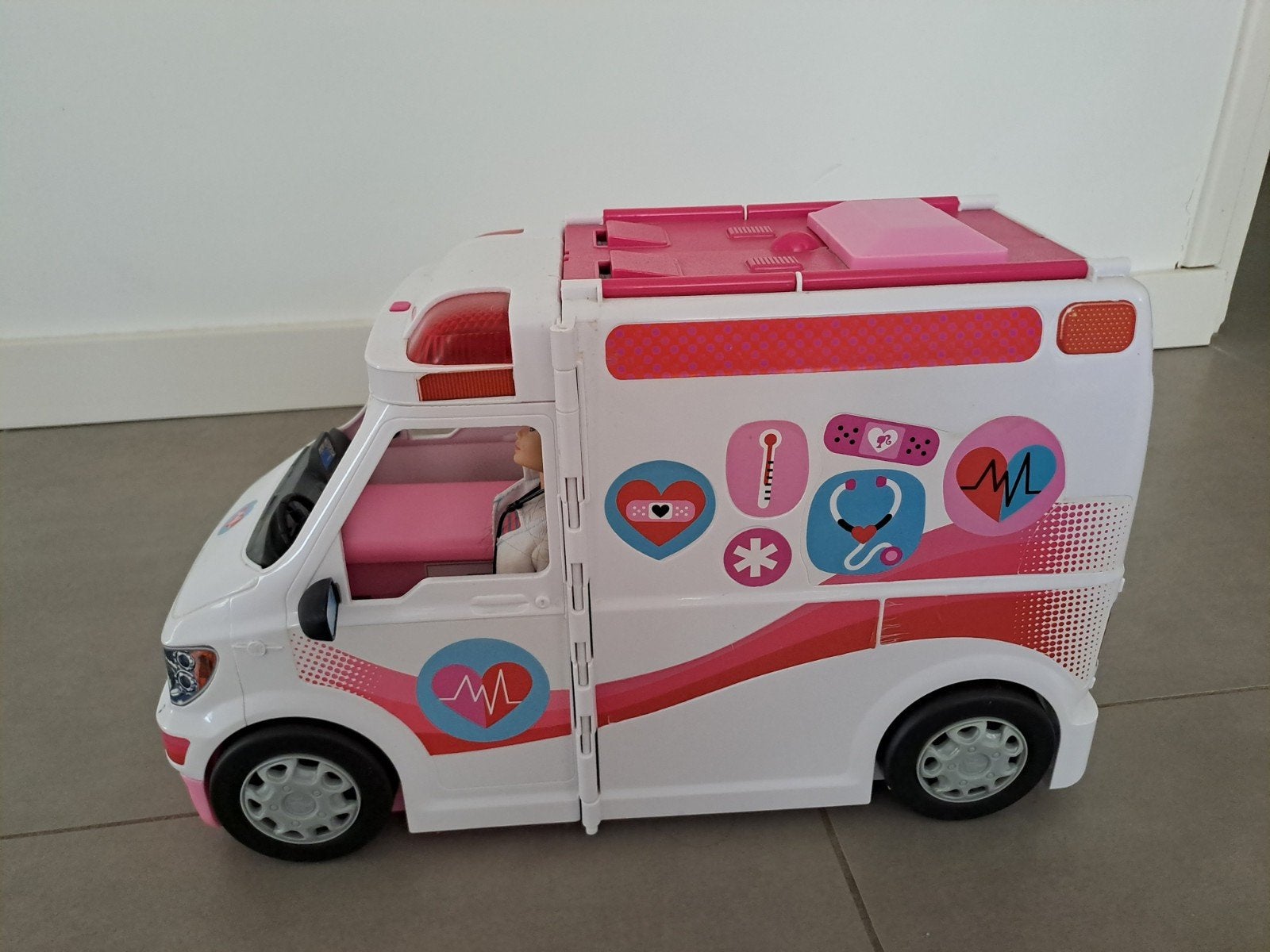 Barbie ambulance, Ophalen, Gebruikt