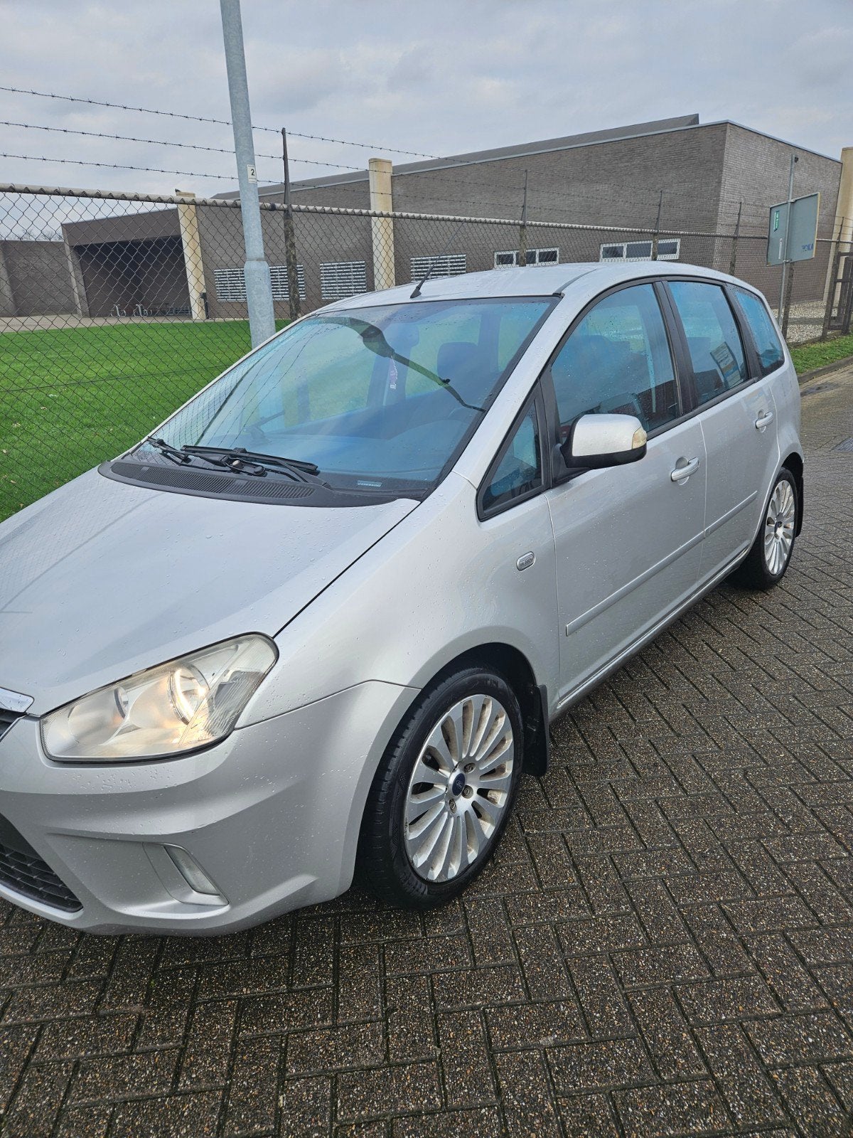 Ford C-Max 2.0 107KW 2009 Grijs, Auto's, Voorwielaandrijving, 145 pk, 4 cilinders, Handgeschakeld