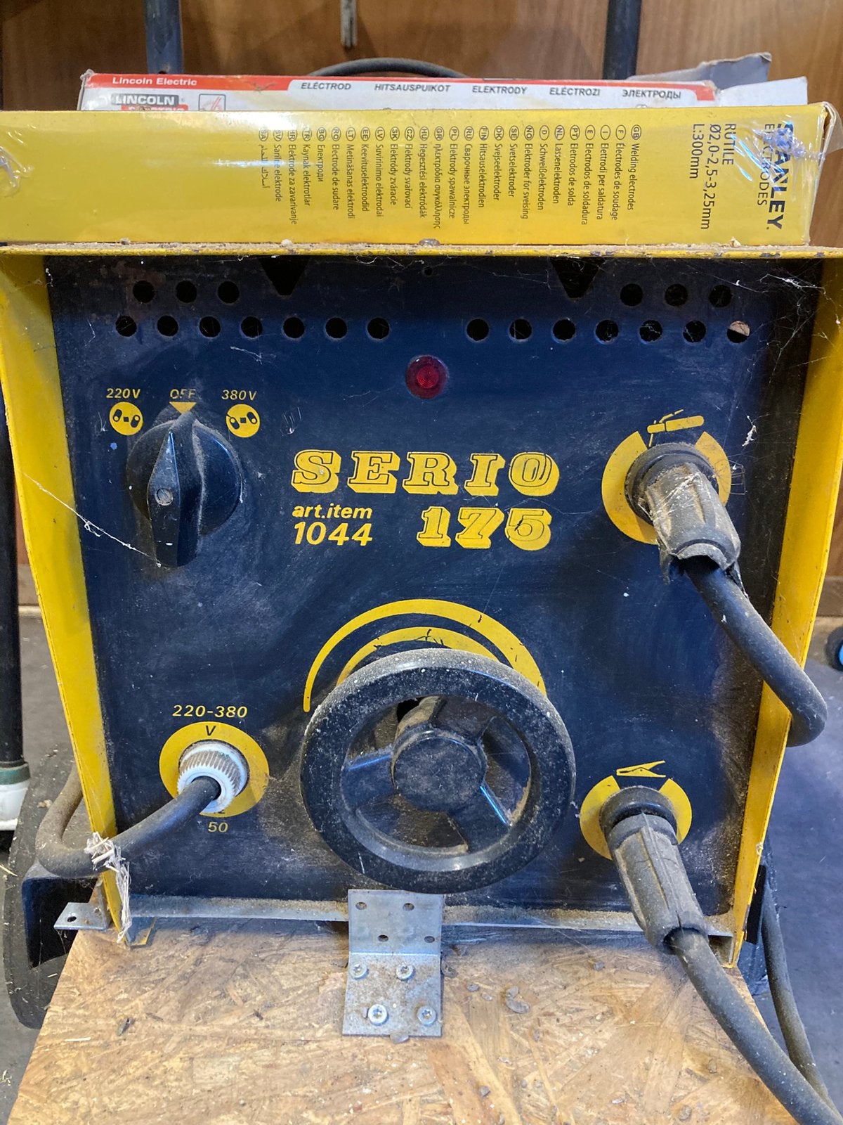 Lasapparaat 220/380, Doe-het-zelf en Verbouw, Gereedschap | Lasapparaten, Ophalen, Gebruikt, Minder dan 150 ampère, Elektroden