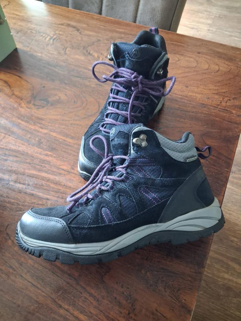 Goede wandelschoenen( human- nature ) mt 38 kl d blauw, Ophalen of Verzenden, Zo goed als nieuw, Schoenen