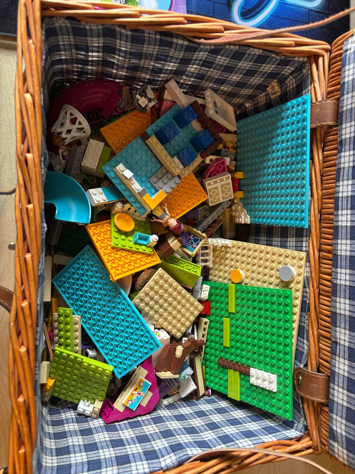 Grote partij LEGO Friends met diverse sets en instructies, Ophalen, Gebruikt, Inclusief minifiguren, Lego
