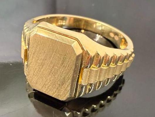 Prachtige 14 karaats gouden rolex design zegelring, Ophalen of Verzenden, Nieuw, Goud, Goud