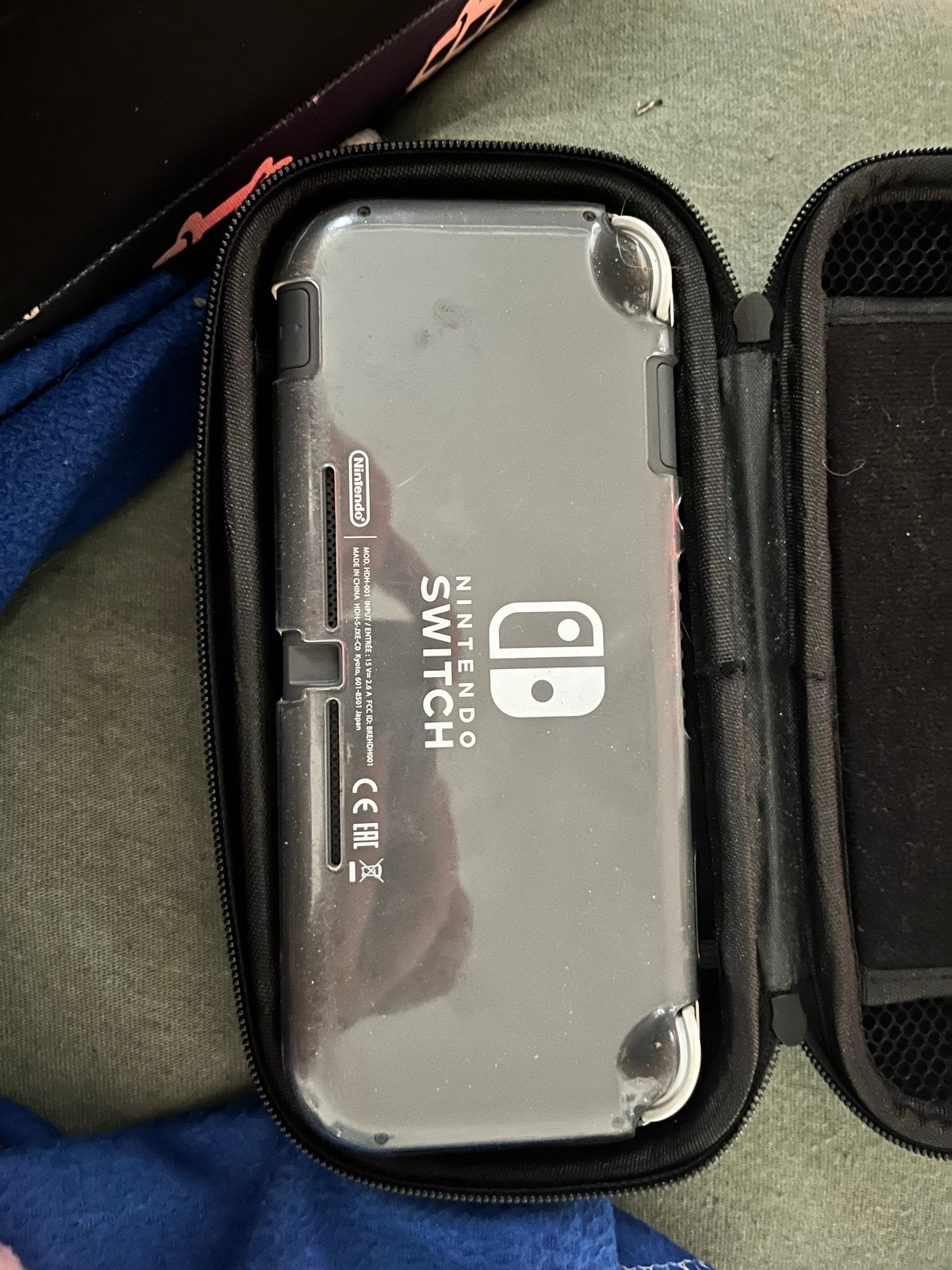 Nintendo Switch Lite met Minecraft en hoesje, Spelcomputers en Games, Ophalen, Gebruikt, Met games, Switch Original