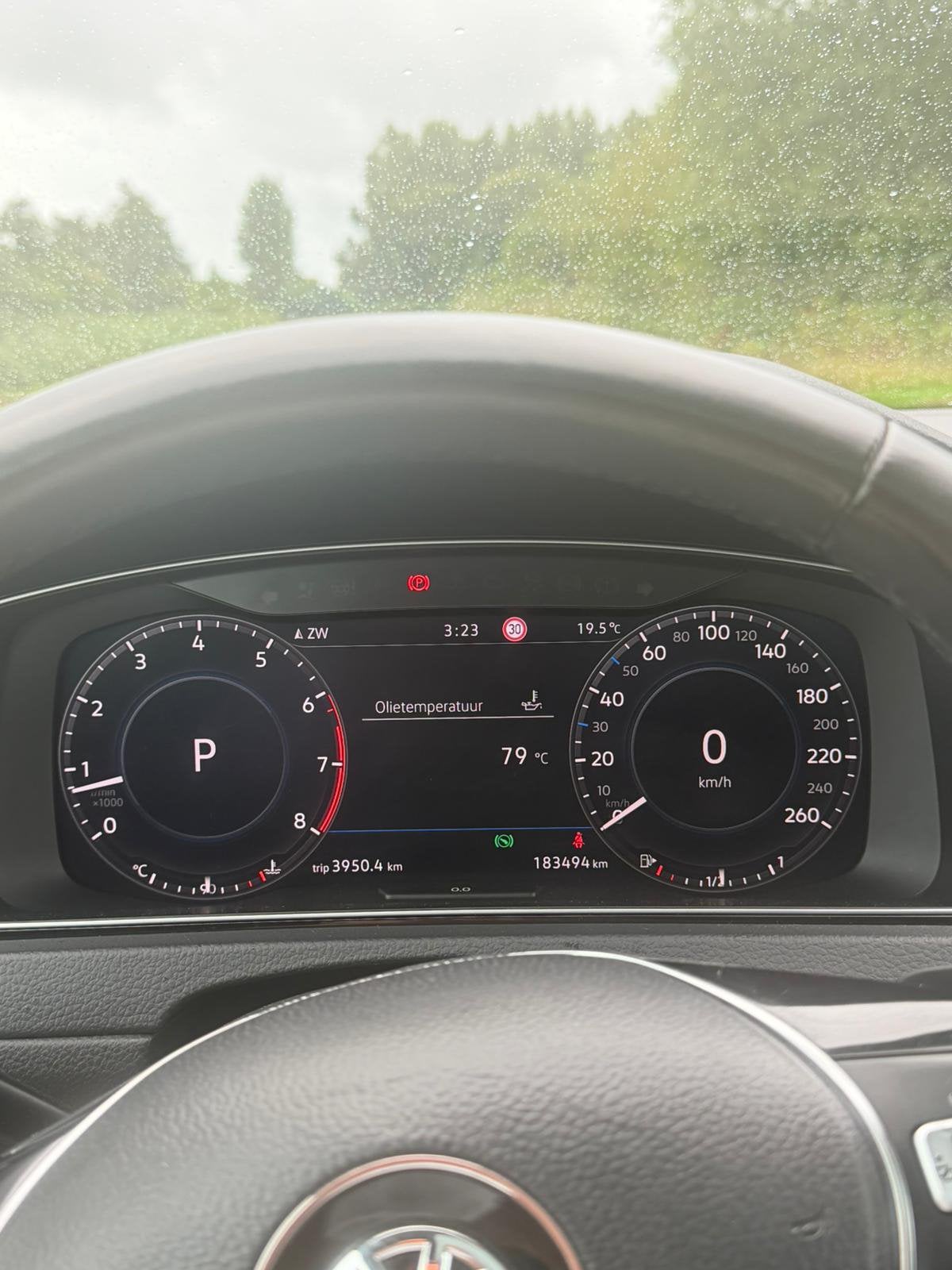 Foto 10 van Volkswagen Golf 1.5 TSI 150pk 7-DSG 2019 PANO - KEYLESS