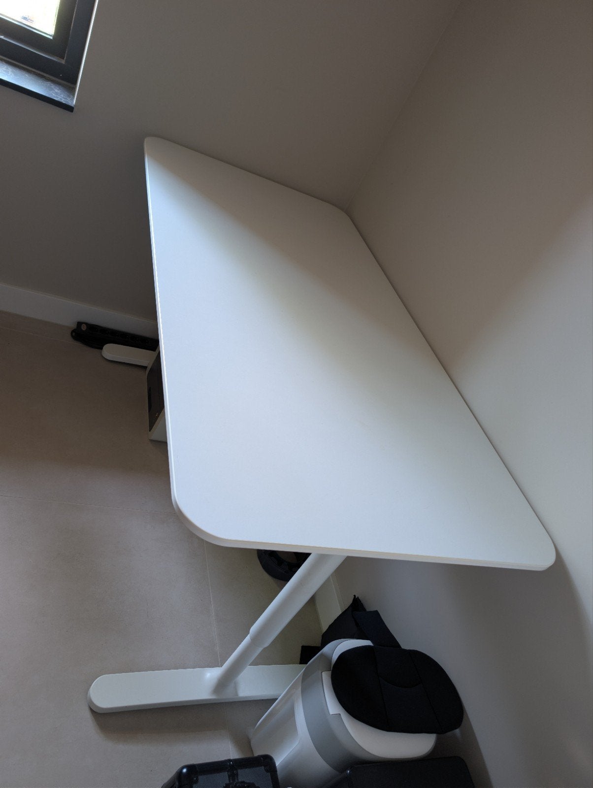 IKEA in hoogte verstelbaar bureau 160x80, Ophalen, 160 cm, Zo goed als nieuw, IKEA