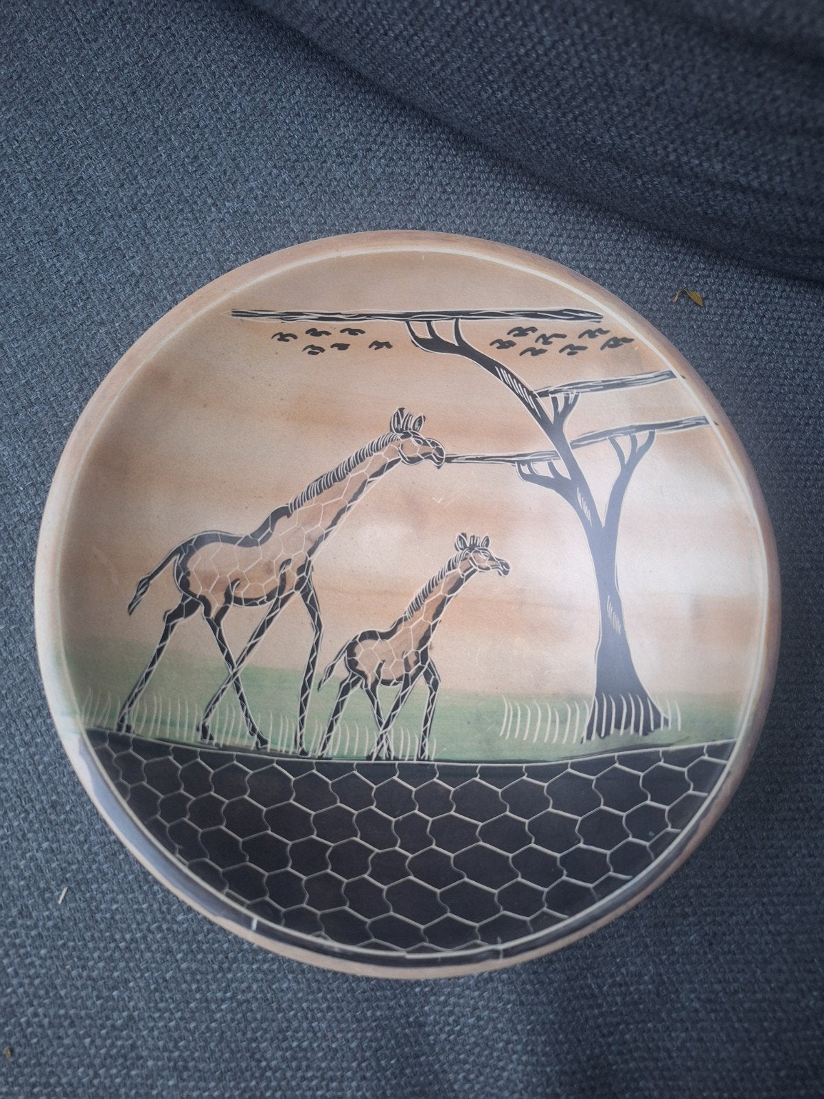 Decoratieve  schaal met giraffenmotief, Ophalen