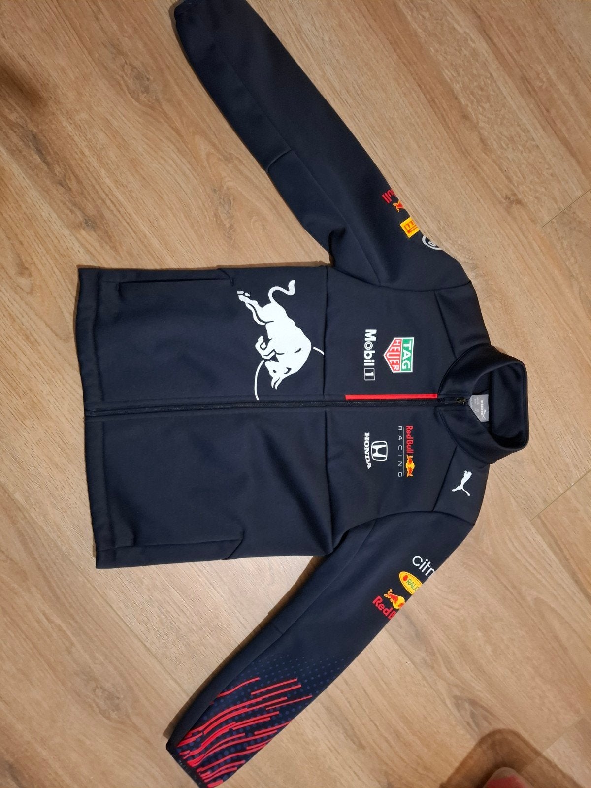 red bull softshell jas kind, Ophalen of Verzenden, Zo goed als nieuw, Jongen of Meisje, Jas