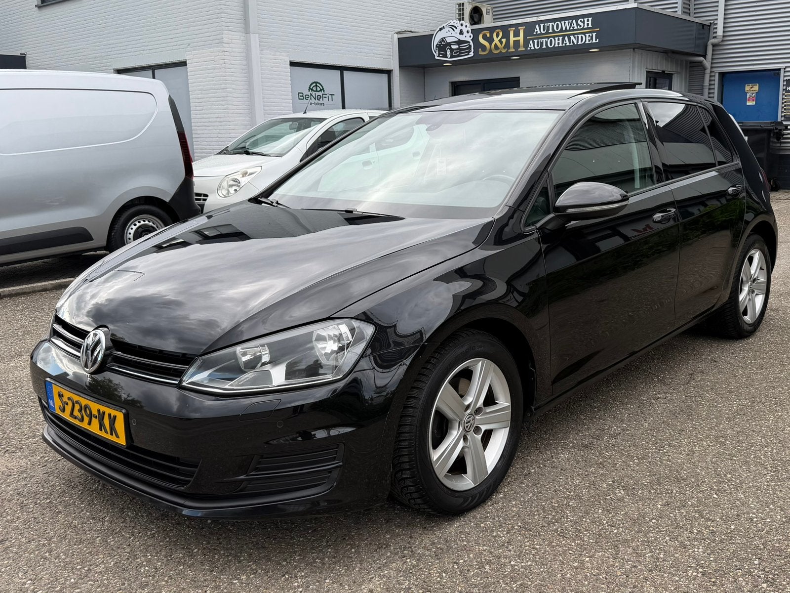 Volkswagen Golf 1.2 TSI 77KW DSG2013 Zwart AUTOMAAT/Pano, Euro 5, Stof, 4 cilinders, 620 kg